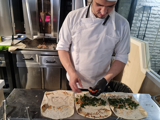 Shawarma Street - Gastronomi dan perhotelan