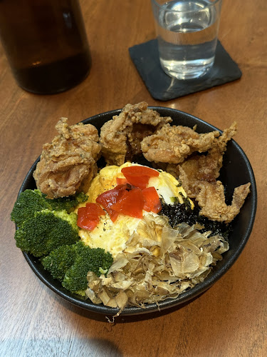 Comentarii opinii despre almost human club