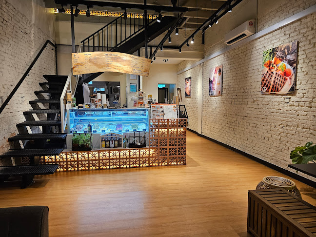 Cest Si Bon Ipoh - Gastronomi dan perhotelan