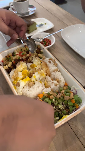 Fat Tea Macanese Food - Gastronomi dan perhotelan