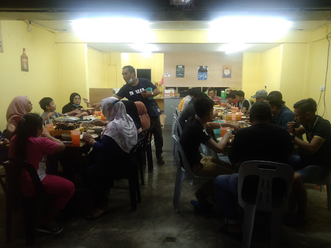 Opinii despre By : three sha kedai makan rm2.50 în Seri Manjung - Gastronomi dan perhotelan