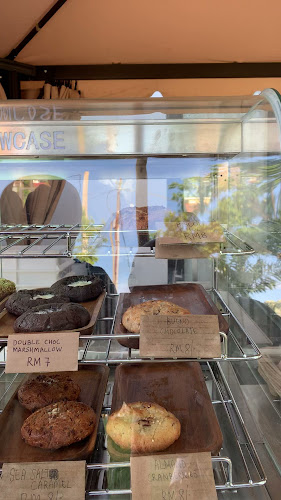 Opinii despre BARNHOUZ Coffee & Cookies în Kuantan - Gastronomi dan perhotelan