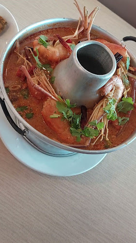 Opinii despre BANGKOK PINTHO CAFE @ Menara PjH waterfront în Putrajaya - Gastronomi dan perhotelan