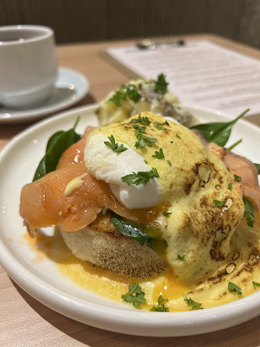 Comentarii opinii despre Emilyns & Cafe