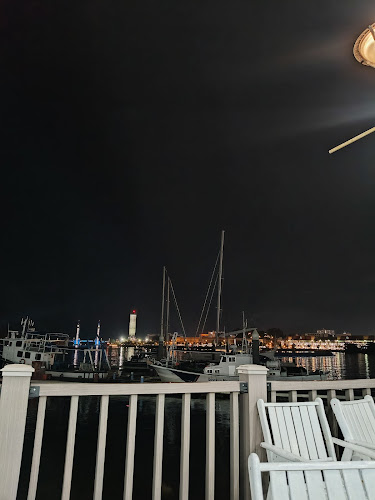 Comentarii opinii despre Bytes Cafe Duyong Marina & Resort