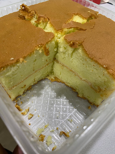 Opinii despre Kedai Kek & Roti Family | 芳鄰西點蛋糕 în Batu Pahat - Gastronomi dan perhotelan