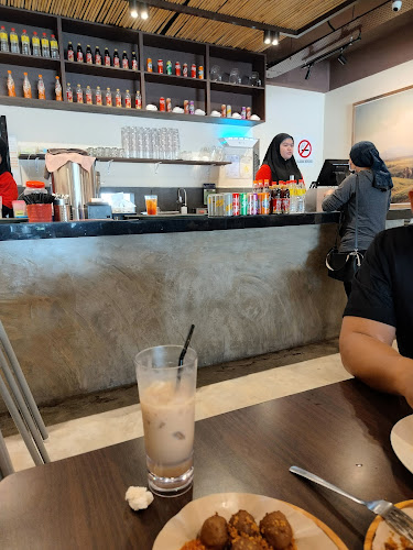 Opinii despre Ayam Penyet Kuala Selangor în Kuala Selangor - Gastronomi dan perhotelan