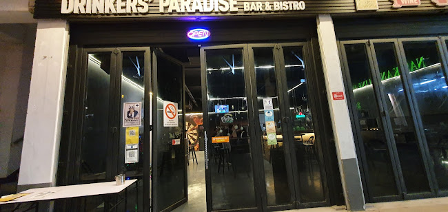 Drinkers' Paradise Bar & Bistro - Kuching