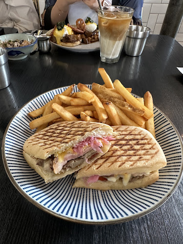 Opinii despre Breakfast Thieves APW Bangsar în Kuala Lumpur - Gastronomi dan perhotelan