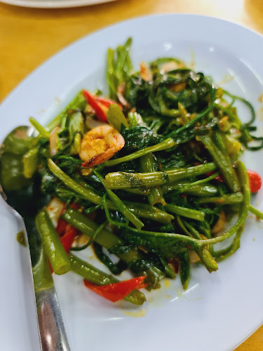 SP Thai Village - Gastronomi dan perhotelan