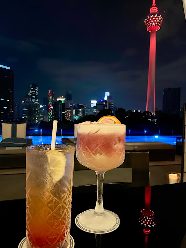 Man Tao Bar I Rooftop Bar