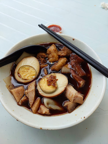 Comentarii opinii despre Padungan Street Food 婆羅岸美食