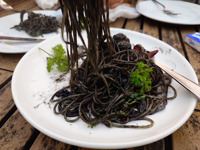 Comentarii opinii despre Toscani's Wine & Dine Cafe