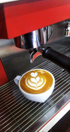 Country Road Cafe - Gastronomi dan perhotelan