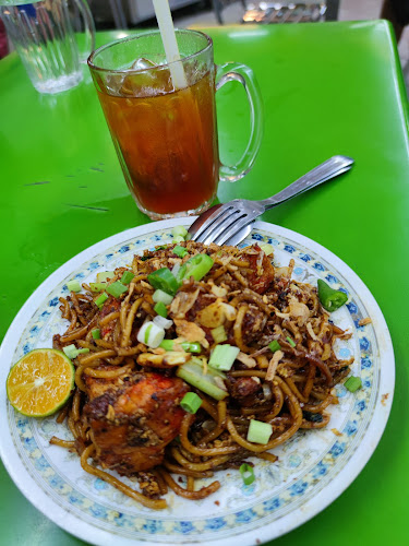 RESTORAN KARI KEPALA IKAN SALIM (DESA AMAN)
