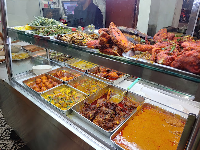 Opinii despre Liga Maju Nasi Dalca Ayam Negro în George Town - Gastronomi dan perhotelan