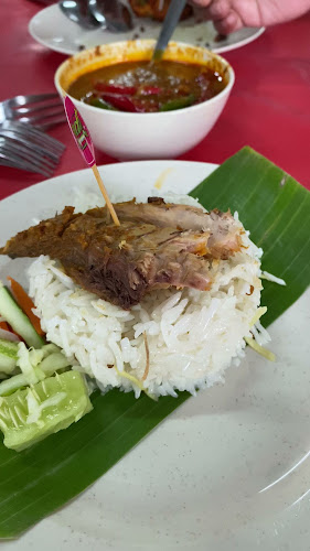 Opinii despre Nasi Dagang Atas Tol - Hiliran în Kuala Terengganu - Gastronomi dan perhotelan