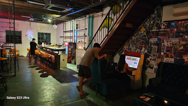 Comentarii opinii despre Her Room