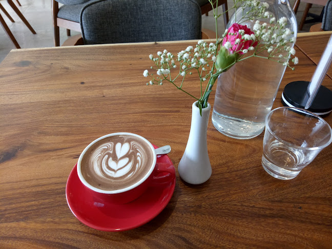 Q Cup Café - Gastronomi dan perhotelan