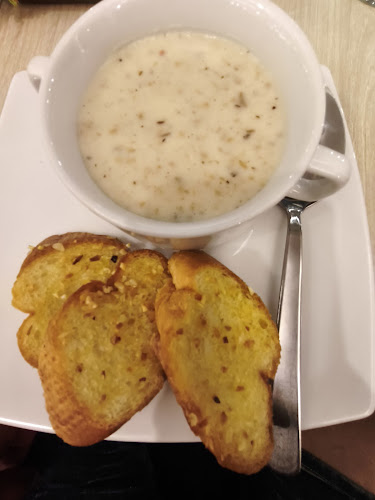 Opinii despre Maker’s Cafe AOR în Alor Setar - Gastronomi dan perhotelan