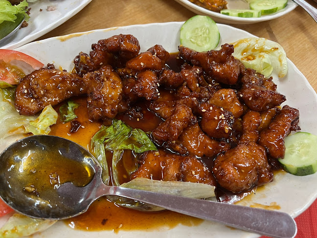 Uncle Ng Restaurant 皇廷囍宴海鲜酒家