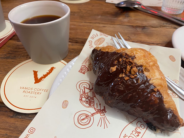 SWELL by Vamos - Gastronomi dan perhotelan