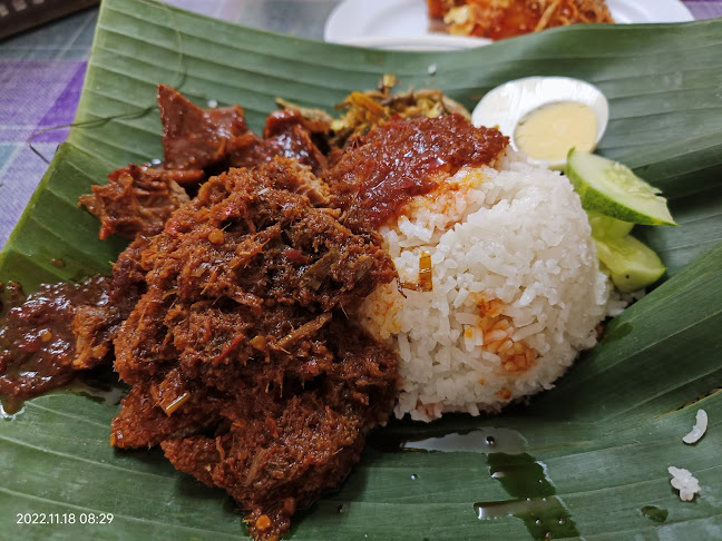 Warung Nasi Ambeng