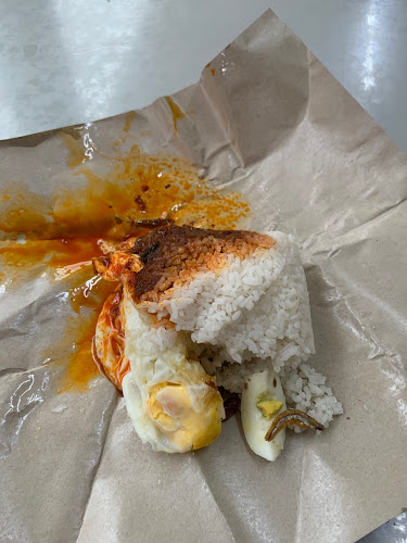 Nasi Lemak Kak Sanah - Petaling Jaya
