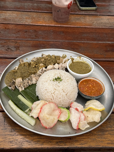 Ekues Cabin Cafe, Taman Ekuestrian, Jalan Kandang Kuda, Presint 5, 62000 Putrajaya