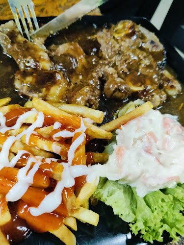 Ain Kitchen Corner - Gastronomi dan perhotelan