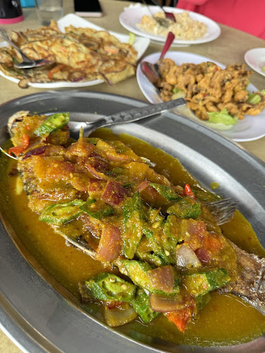 Lala Chong Seafood Restaurant • Sunway Mentari - Petaling Jaya