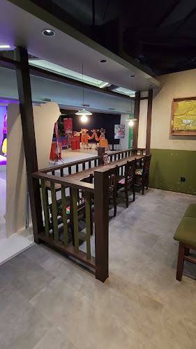 Cong Caphe, The Starhill