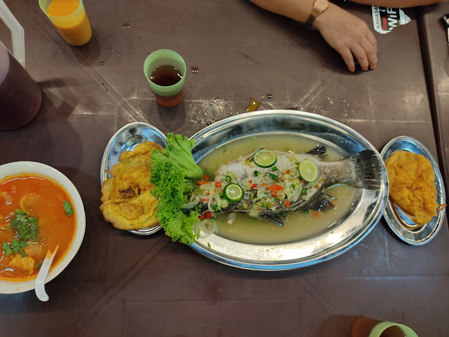 Kelip-Kelip Ikan Bakar Kuala Selangor - Gastronomi dan perhotelan