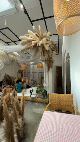 Utoo Boho Cafe & Patisserie - Gastronomi dan perhotelan