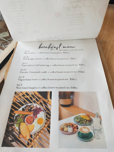 Tiny Elephant - Soft Serve & Coffee - Gastronomi dan perhotelan