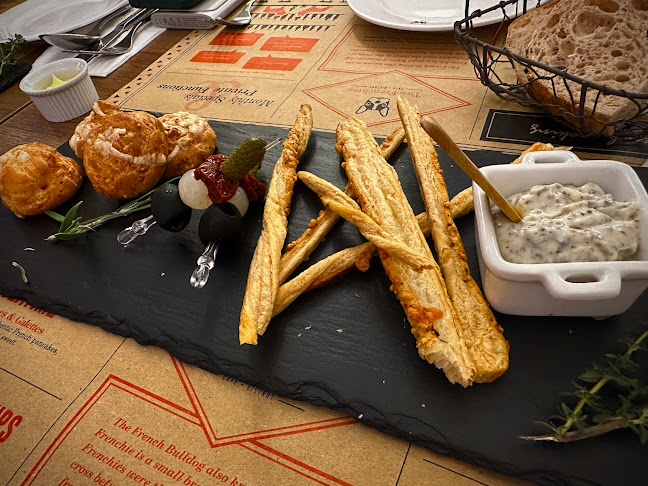 Opinii despre Kafe Bistro Two Frenchies în George Town - Gastronomi dan perhotelan