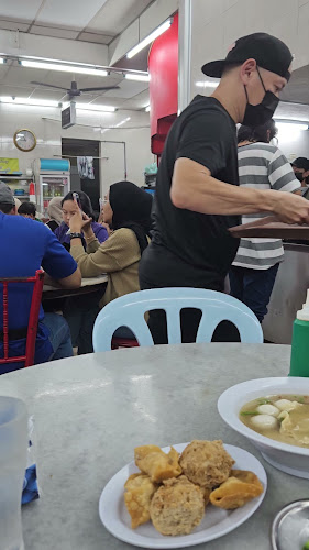 Restoran Home Town Yong Tow Foo (Ampang Point Branch) - Gastronomi dan perhotelan