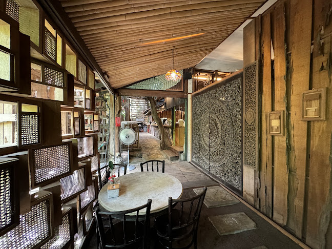 Red Mountain Sin Yoon Loong White Coffee