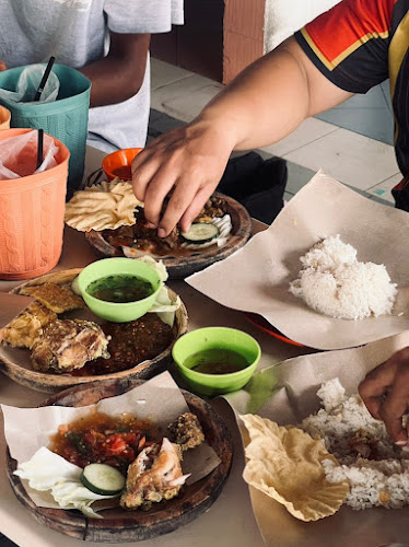 Medan Selera Prima, 2, Jalan Bunga Melur 2/18, Seksyen 2, 40000 Shah Alam, Selangor