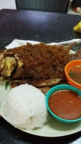 Opinii despre Sapiah Cafe în Kuching - Gastronomi dan perhotelan