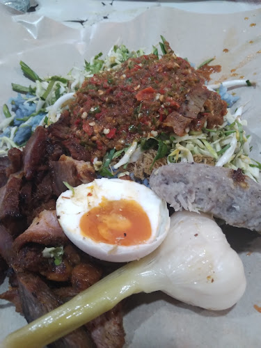 Opinii despre Fauzi Nasi Kerabu @ Suerasa Nasi Kerabu în Kuala Terengganu - Gastronomi dan perhotelan