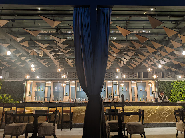 Man Tao Bar I Rooftop Bar - Kuala Lumpur