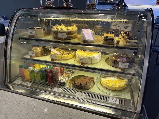 Madeleine Cafe & Patisserie - Petaling Jaya