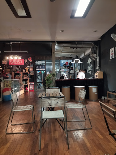 Opinii despre KLOUDS KAFE în Sungai Petani - Gastronomi dan perhotelan