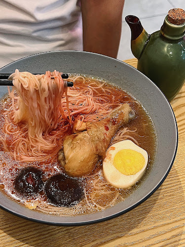 Comentarii opinii despre Noodle Art SS2