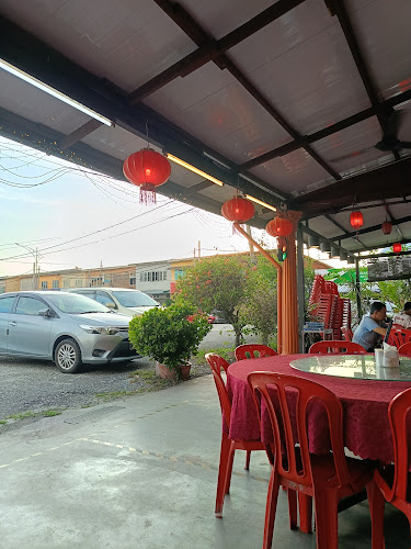 8 & 9, Jln Peninsular Utama 1, Peninsular Utama, 45000 Kuala Selangor, Selangor