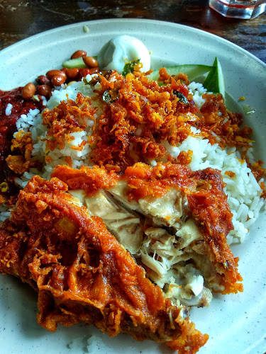 Warung Nasi Lemak Pak Ayob Warisan - Gastronomi dan perhotelan