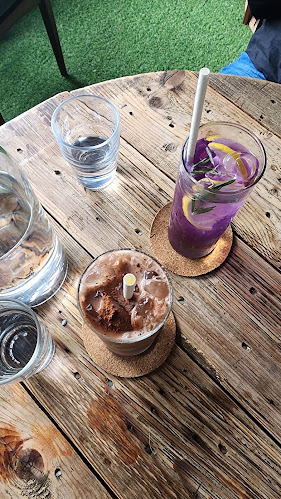 Comentarii opinii despre 95 Degres Art Cafe