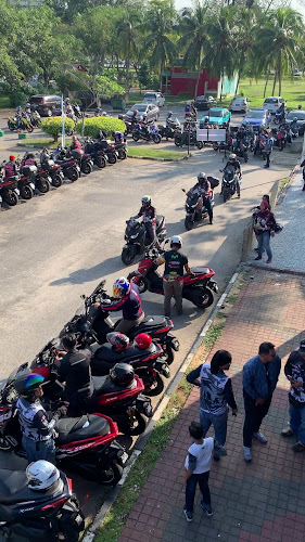 Salaza & Sons Bike Cafe - Gastronomi dan perhotelan