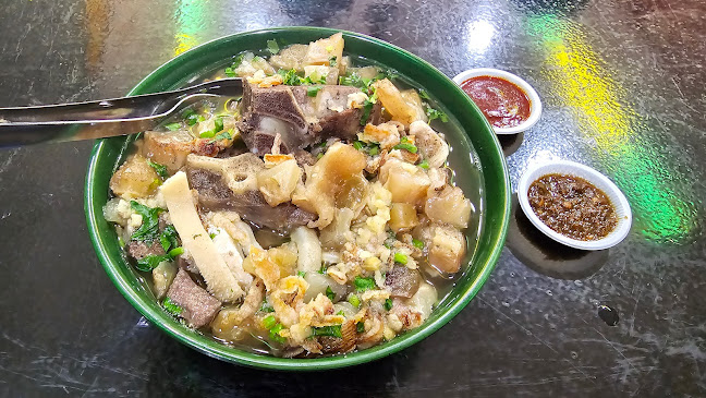 Awang Bihun Sup Daging Selambak - Gastronomi dan perhotelan